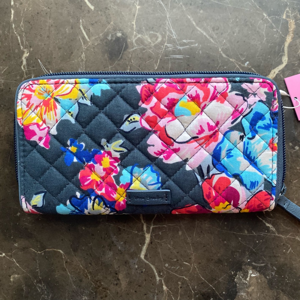 NWT Vera Bradley Iconic RFID Georgia Wallet